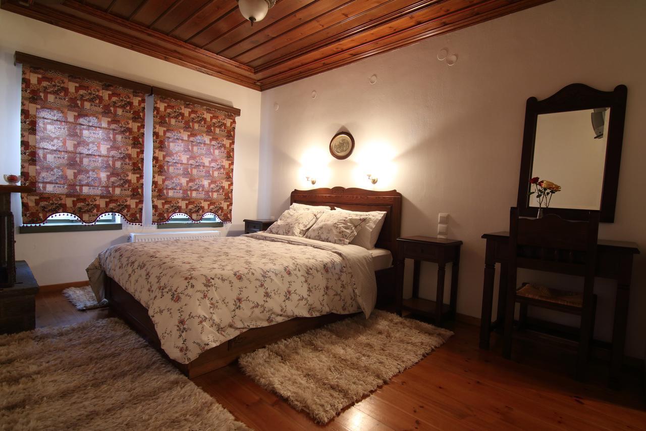 Hotel Petrotechno Tsepelovo Buitenkant foto